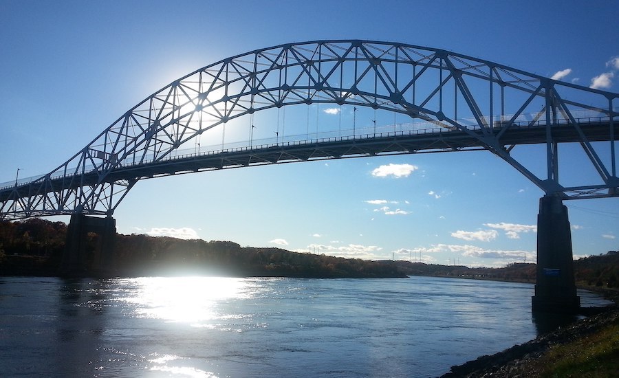 sagamore_bridge _-_ south_westerly_view.jpeg