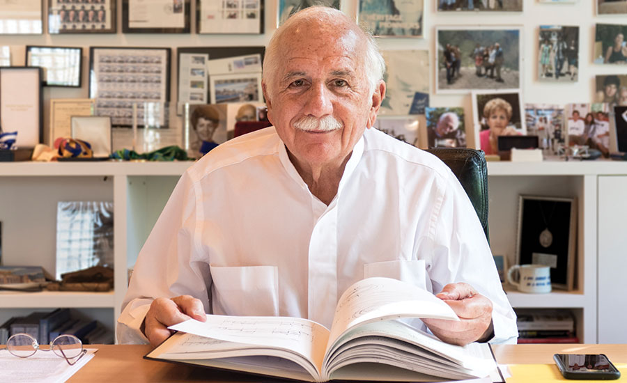 Moshe Safdie