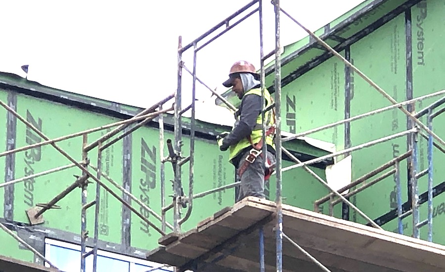 New Jersey worker on scaffold.jpg