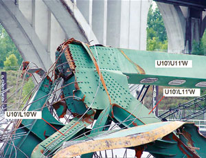到2008年初，NTSB团队知道毛板的厚度为一半，是2007年桥梁倒塌的关键因素。