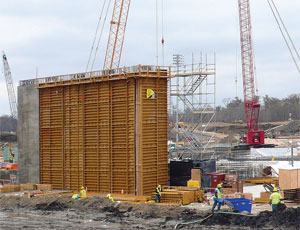 Pump house Forming has begun on the walls of the structure that will house the largest capacity pump station in the country.